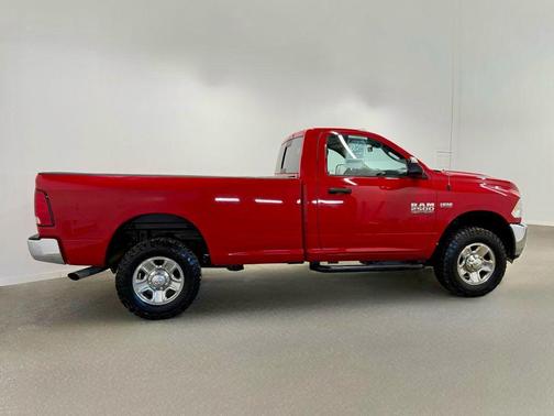 2018 RAM 2500 Tradesman Regular Cab 4x4 8' Box