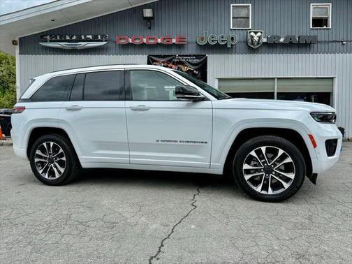 2023 Jeep Grand Cherokee 4xe Overland