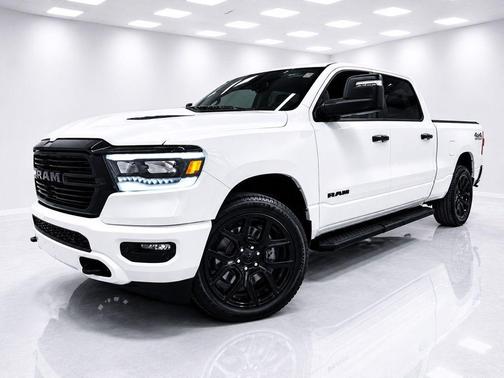 Bright White Clearcoat 2023 RAM 1500 Laramie