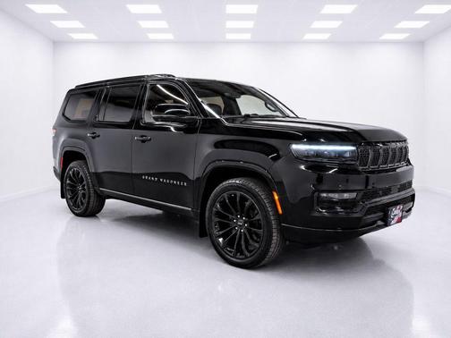 Diamond Black Crystal Pearlcoat 2022 Jeep Grand Wagoneer Series II Obsidian 4x4