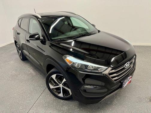 2016 Hyundai TUCSON Sport