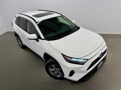 2023 Toyota RAV4 Hybrid XLE
