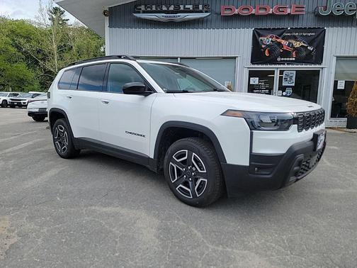 Bright White Clearcoat 2026 Jeep Cherokee Laredo 4x4