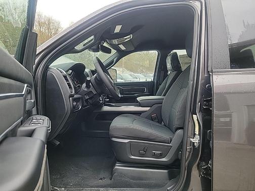 Granite Crystal Metallic Clearcoat 2026 RAM 2500 Big Horn Crew Cab 4x4 6'4' Box