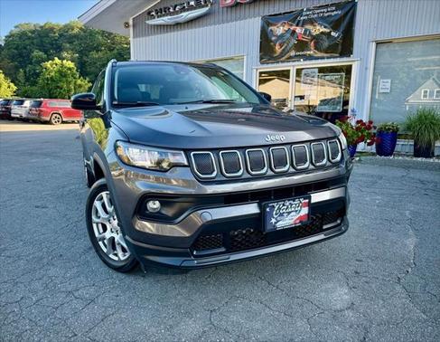 2022 Jeep Compass Latitude Lux