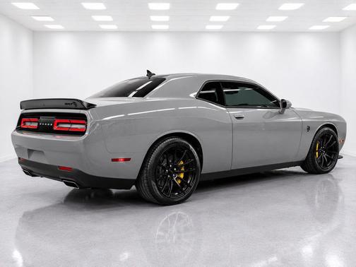 Destroyer Gray Clearcoat 2023 Dodge Challenger SRT Hellcat