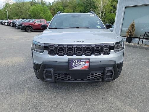 Silver Zynith Clearcoat 2026 Jeep Cherokee Limited