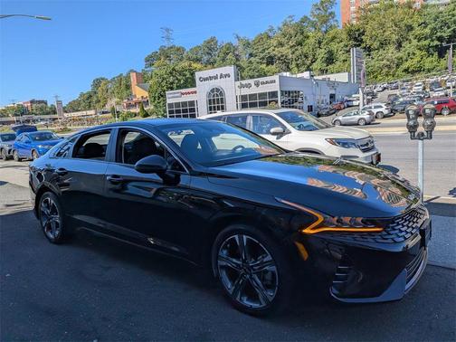 2022 Kia K5 LXS
