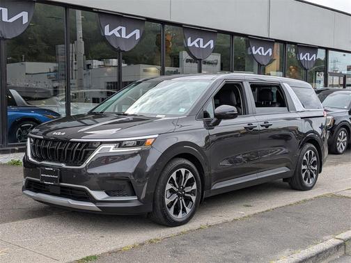 2024 Kia Carnival EX