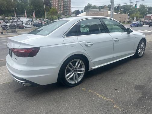 2024 Audi A4 45 S line Premium Plus