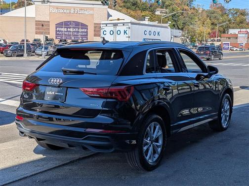 2023 Audi Q3 Premium 45 TFSI S line quattro Tiptronic