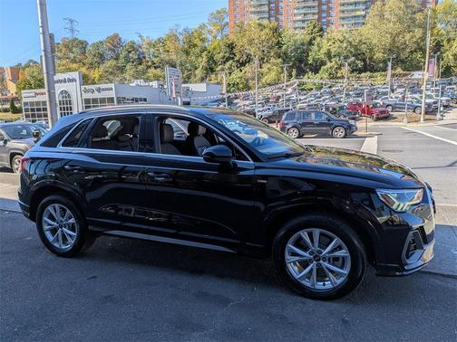 2023 Audi Q3 Premium 45 TFSI S line quattro Tiptronic