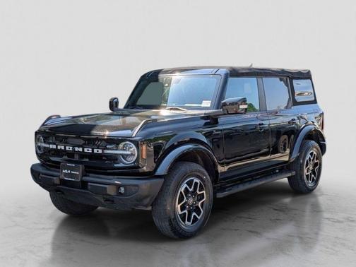 SHADOW BLACK 2022 Ford Bronco Outer Banks