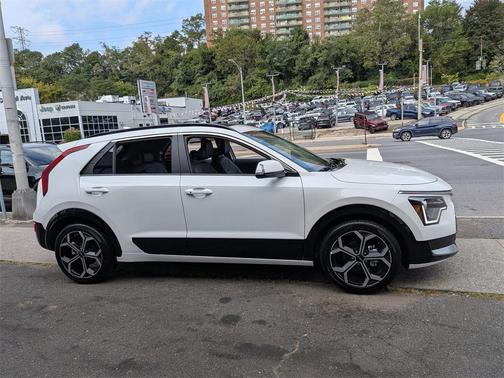 2024 Kia Niro Touring