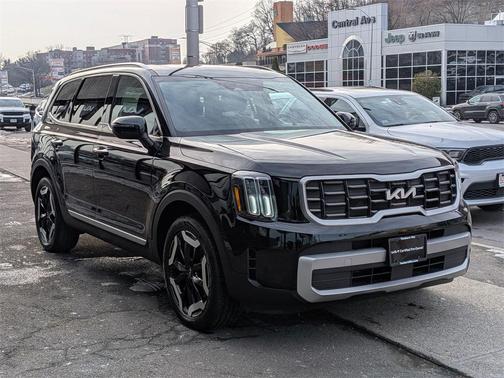 2023 Kia Telluride S