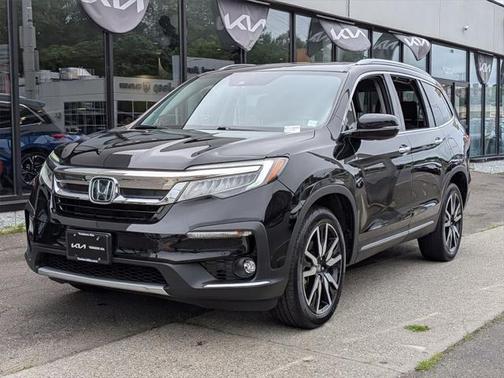 2020 Honda Pilot Touring 8-Passenger