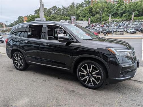 2020 Honda Pilot Touring 8-Passenger