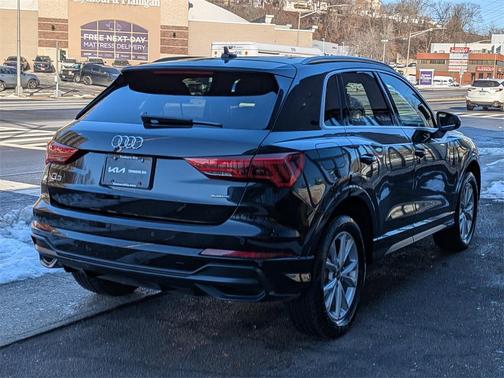 2021 Audi Q3 45 S line Premium