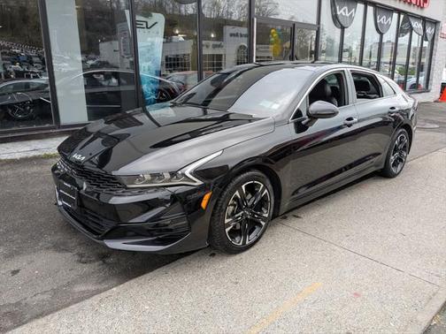 2022 Kia K5 GT-Line