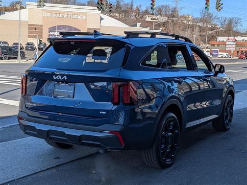 2024 Kia Sorento SX