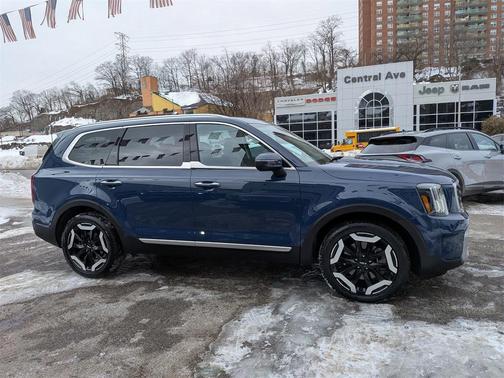2023 Kia Telluride S