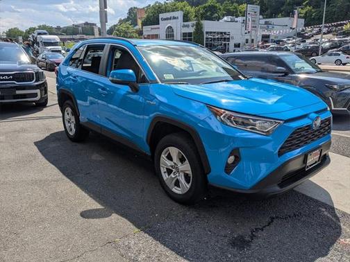 2019 Toyota RAV4 Hybrid XLE