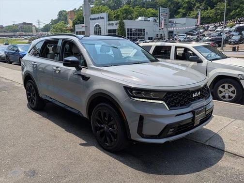 2022 Kia Sorento SX