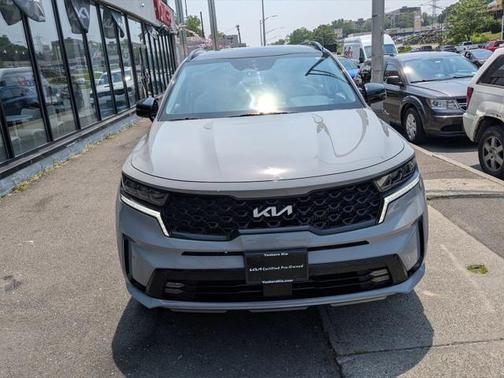 2022 Kia Sorento SX