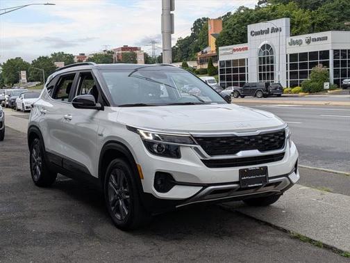 2023 Kia Seltos S