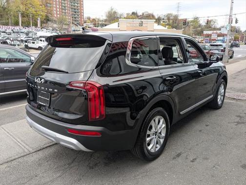 2022 Kia Telluride LX