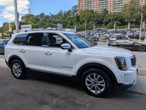 2022 Kia Telluride LX