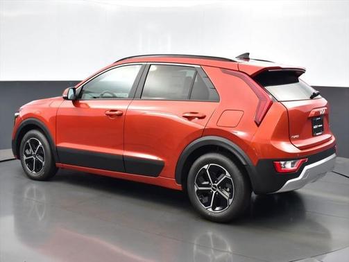 2023 Kia Niro EX
