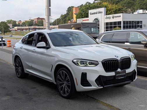 2022 BMW X4 xDrive30i
