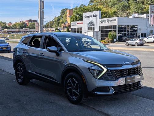 2023 Kia Sportage Hybrid LX