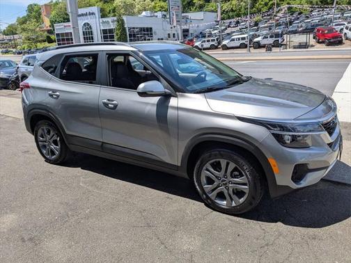 2023 Kia Seltos S