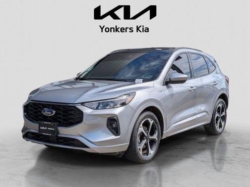 ICONIC SILVER METALLIC 2023 Ford Escape ST-Line Select