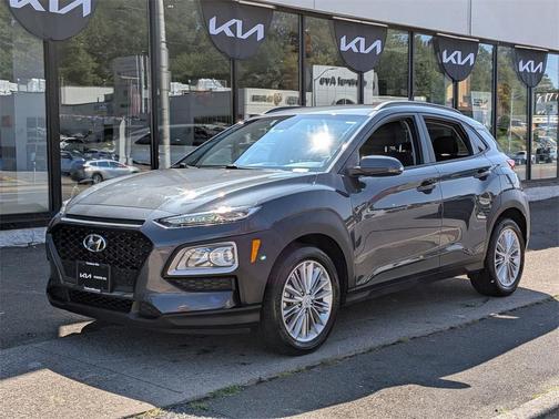 2021 Hyundai KONA SEL