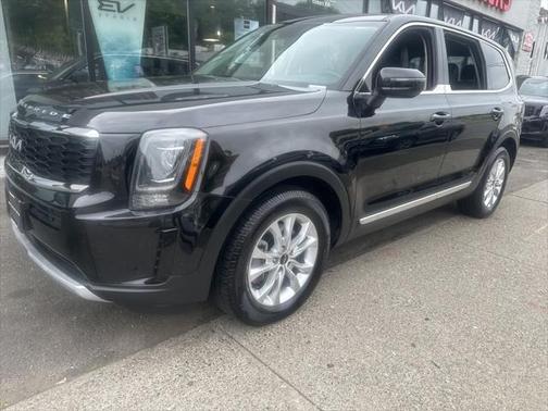2022 Kia Telluride LX