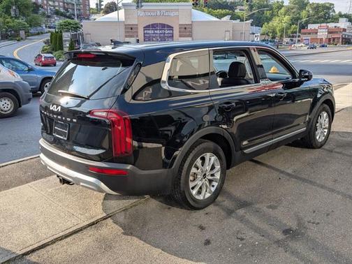 2022 Kia Telluride LX