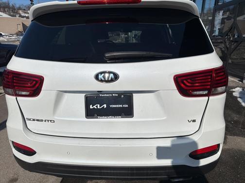 2019 Kia Sorento S