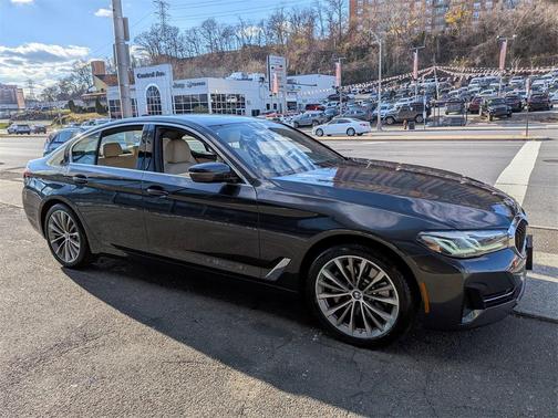 2023 BMW 530 i xDrive