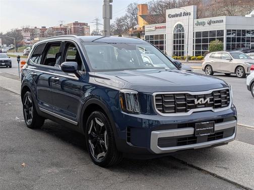 2023 Kia Telluride S
