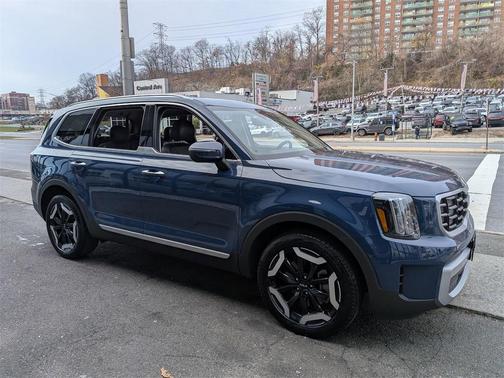 2023 Kia Telluride S