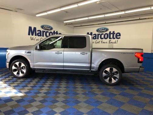 2025 Ford F-150 Lightning Platinum