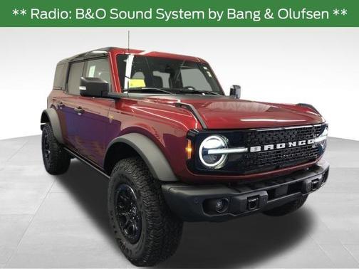Ruby Red Metallic Tinted Clearcoat 2025 Ford Bronco Badlands