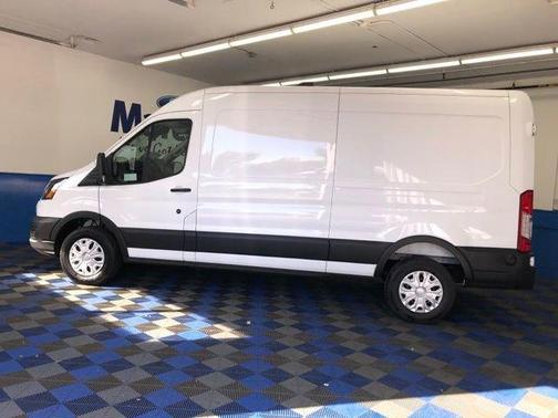 2026 Ford Transit-250 148 WB Medium Roof Cargo