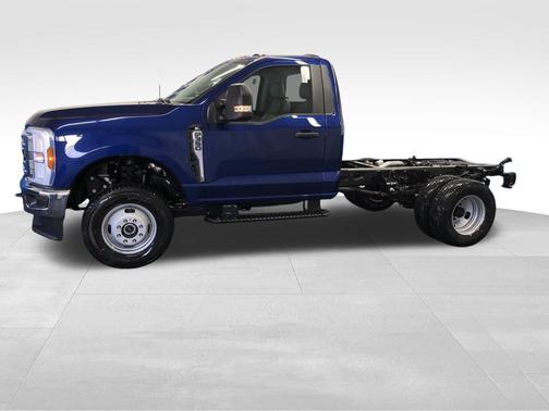Blue Metallic 2026 Ford F-350 XL