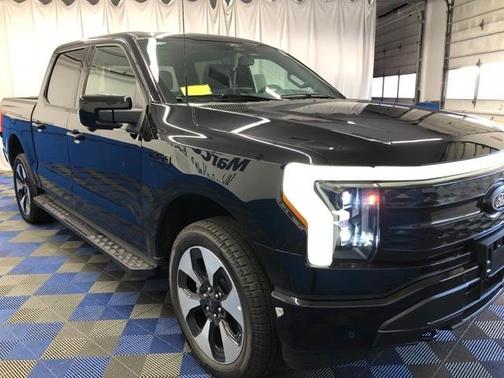 2025 Ford F-150 Lightning Platinum