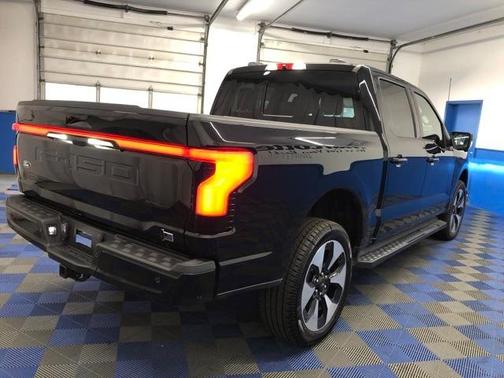 2025 Ford F-150 Lightning Platinum