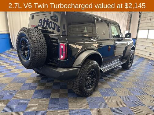 Shadow Black 2025 Ford Bronco Outer Banks